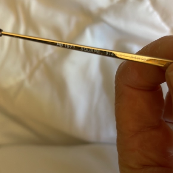 Ray ban sunglasses worn a few times - Picture 3 of 4